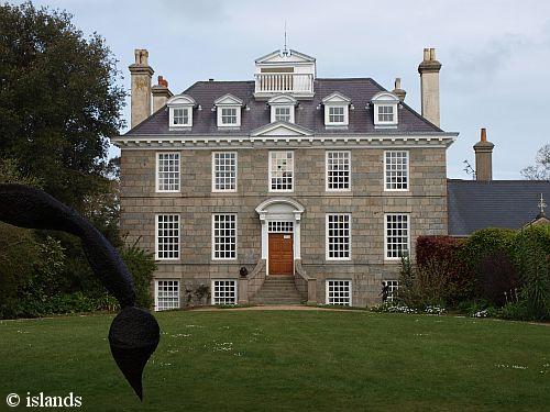 Sausmarez Manor