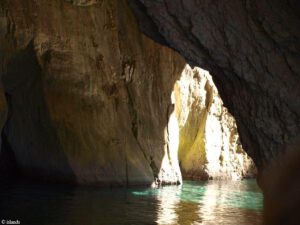 De grotten van Korfoe