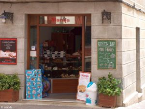 bij de bakker/at the bakery